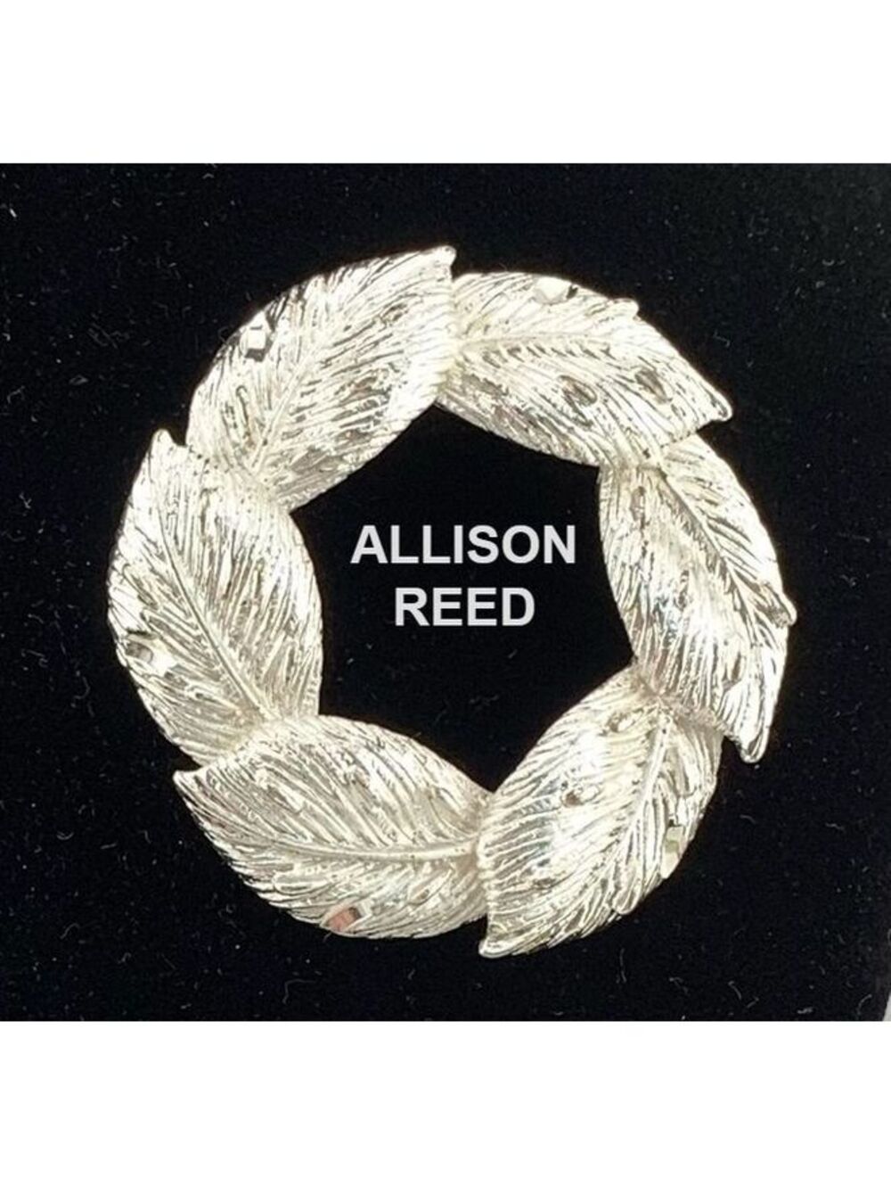 Vintage Allison Reed Silver Tone Leaf Wreath Holiday Classic Brooch 2"